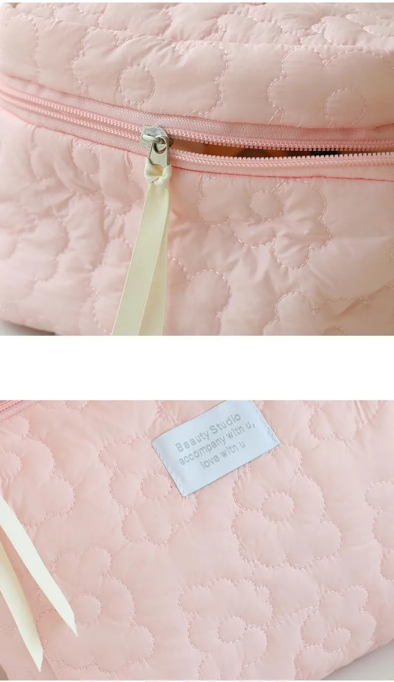 Aesthetic Cotton Quilted Makeup Bag, Large Travel Organizer Toiletry Bag, Kawaii Cosmetic Bags with Zipper, Cute Pouch Tote Purse for Women (Blue-L)