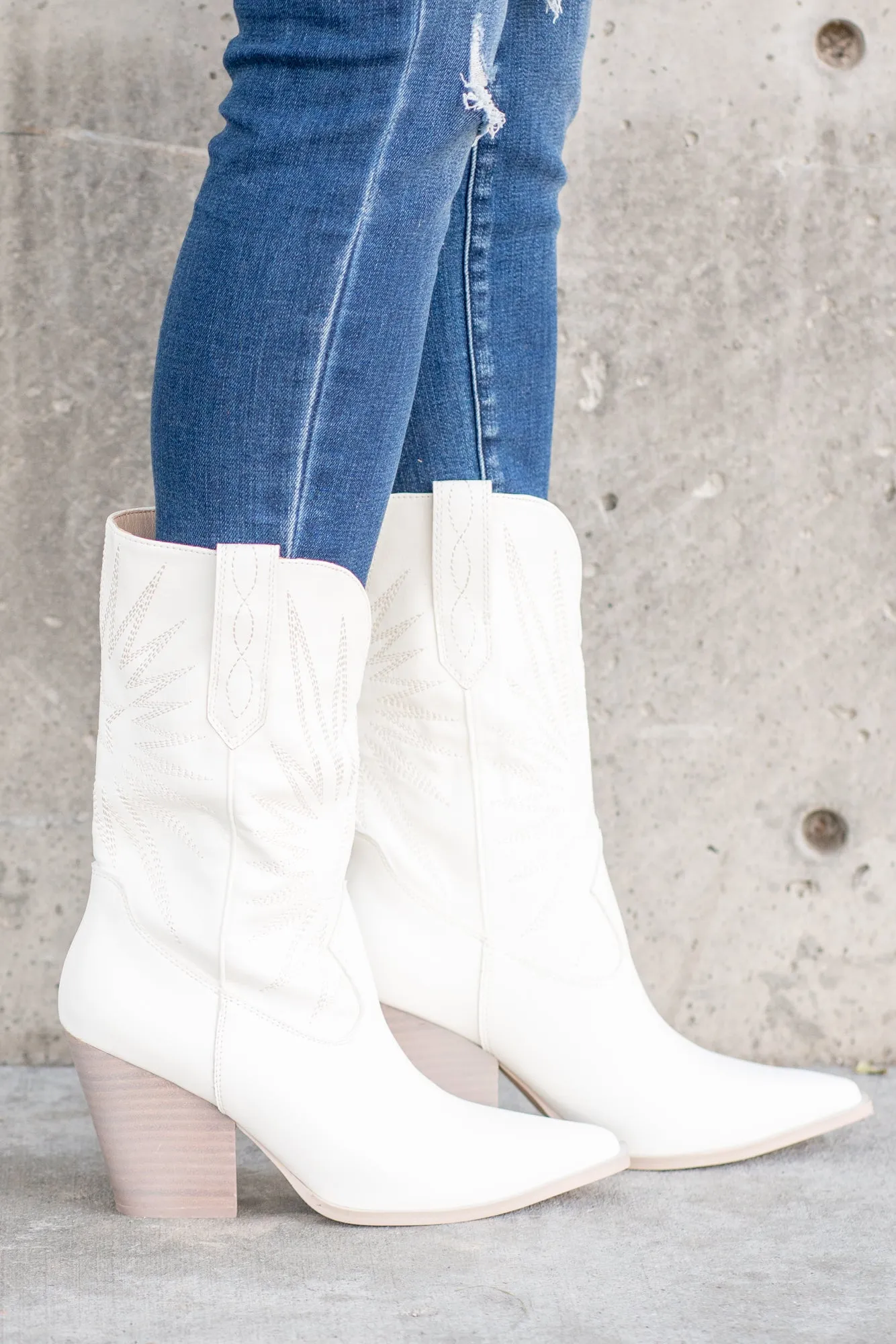 Emersyn White Western Boots