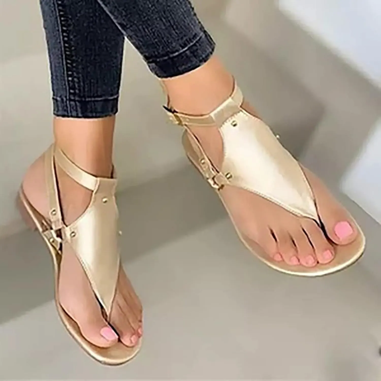 Gladiator Sandals for Women Dressy Summer Flat Clip Toe Flip Flops Solid Color Casual Strap Buckle Slippers 2023 Ladies Comfy Beach Roman Shoes