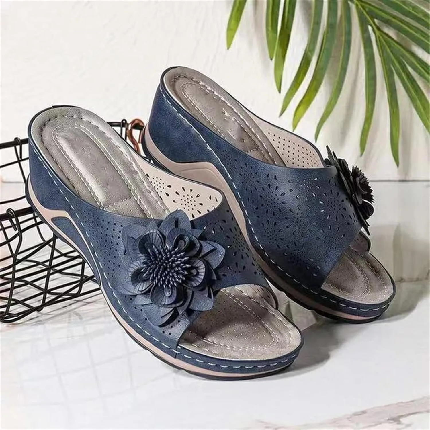 Ladmiple Orthopedic Slippers For Women Plantar Fasciitis Comfortable Walking Flip Flops Orthotic Sandals with Arch Support
