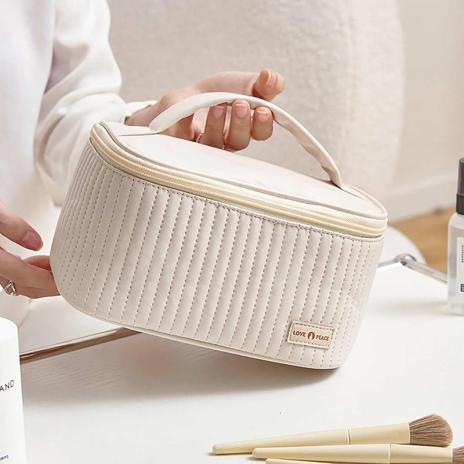 Makeup Bag 2025 New Upgrade Portable PU Leather Large Capacity Waterproof Makeup Bag Organizer,Travel Toiletry Bag,Cosmetic Bags,Small Makeup Bag for Women Daughter Girls Gifts