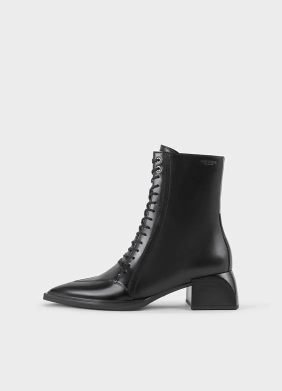 Vivian Elegant Lace-Up Boot by Vagabond - Perfect for Stylish Women