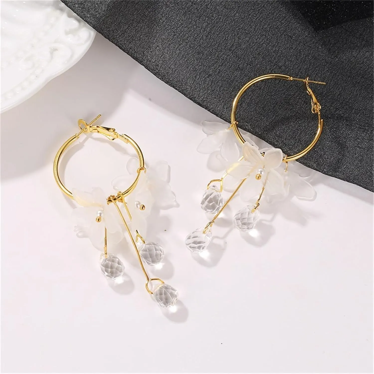 Vintage Flower Fringe Earrings Bohemian Crystal Flower Drop Dangle Drop Earrings Elegant Romantic Shell Pearl Studs Ocean Theme Sweet Double Acrylic Dangle Earrings Jewelry for Women