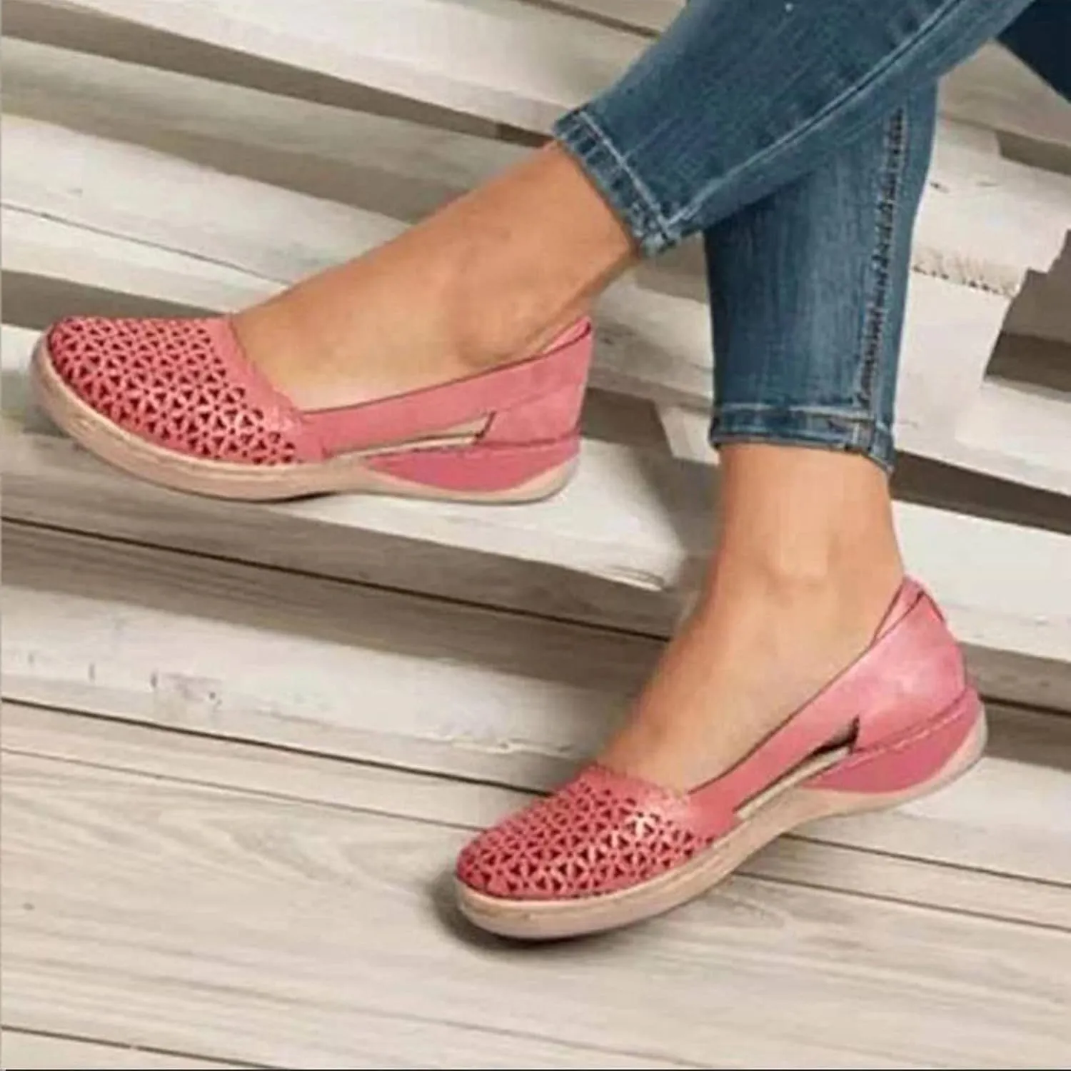 Women's Wedges Orthopedic Hollow Out Summer Sandals Hollow Carved Sandals Vintage Casual Slip on Sandals Casual Beach Shoes Closed Toe Round Toe Hollowed Out Thick Sole Breathable Beach Sandals